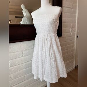 Banana Republic White Eyelet Strapless Dress size 8